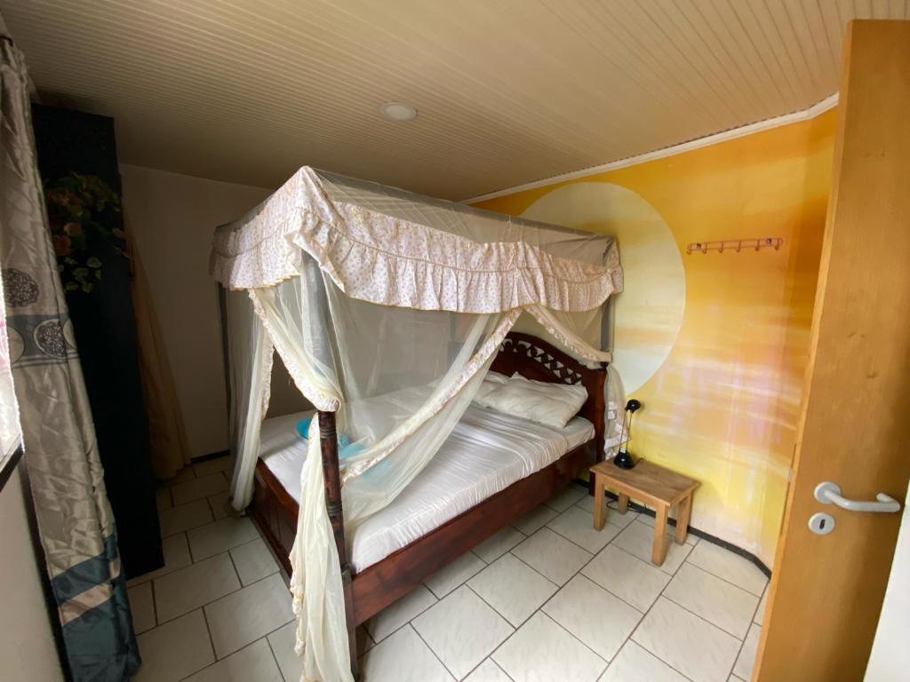 Guesthousejane Villa & Apartments ナイバシャ エクステリア 写真