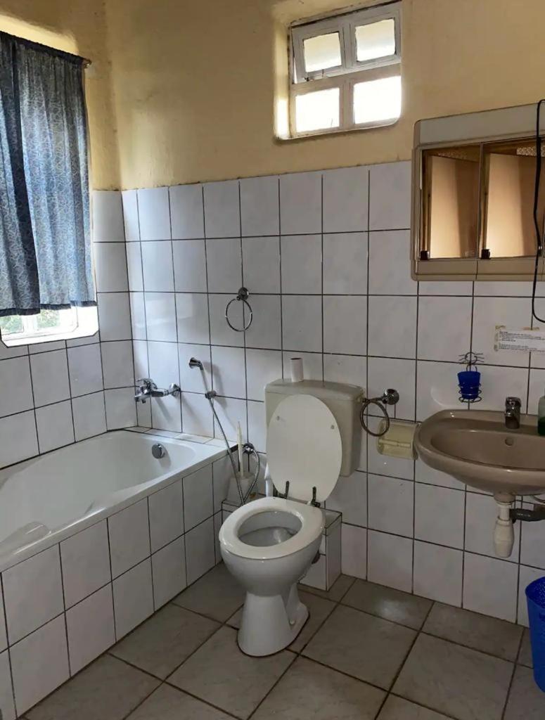 Guesthousejane Villa & Apartments ナイバシャ 部屋 写真