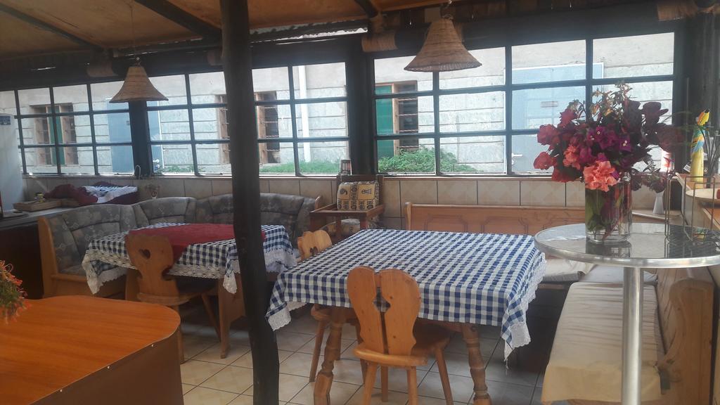 Guesthousejane Villa & Apartments ナイバシャ エクステリア 写真